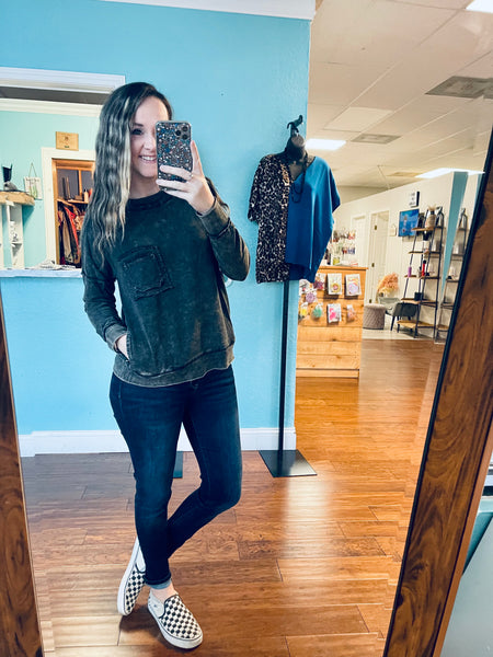 Ash black front pocket pullover