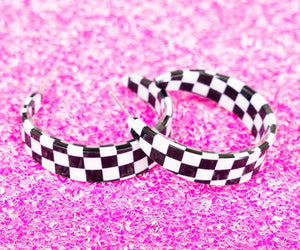 Checkered hoop earrings