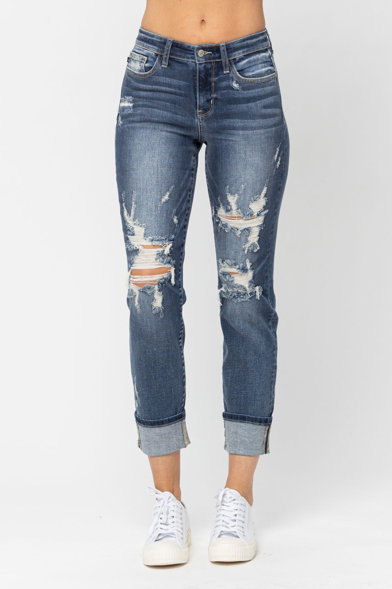Mid rise destroyed boyfriend Judy blue jeans