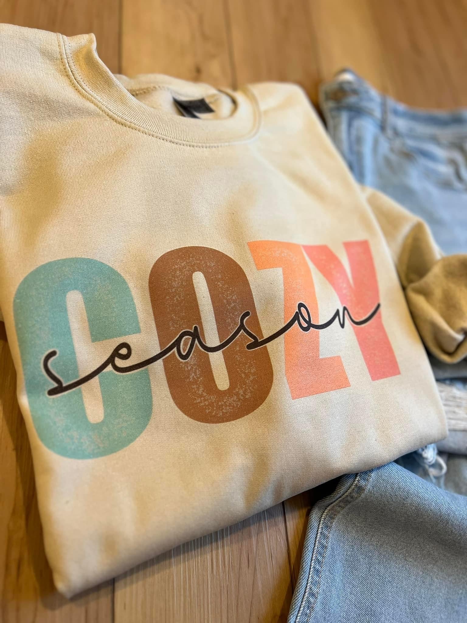 PREORDER COZY SEASON SWEATER/T-SHIRT