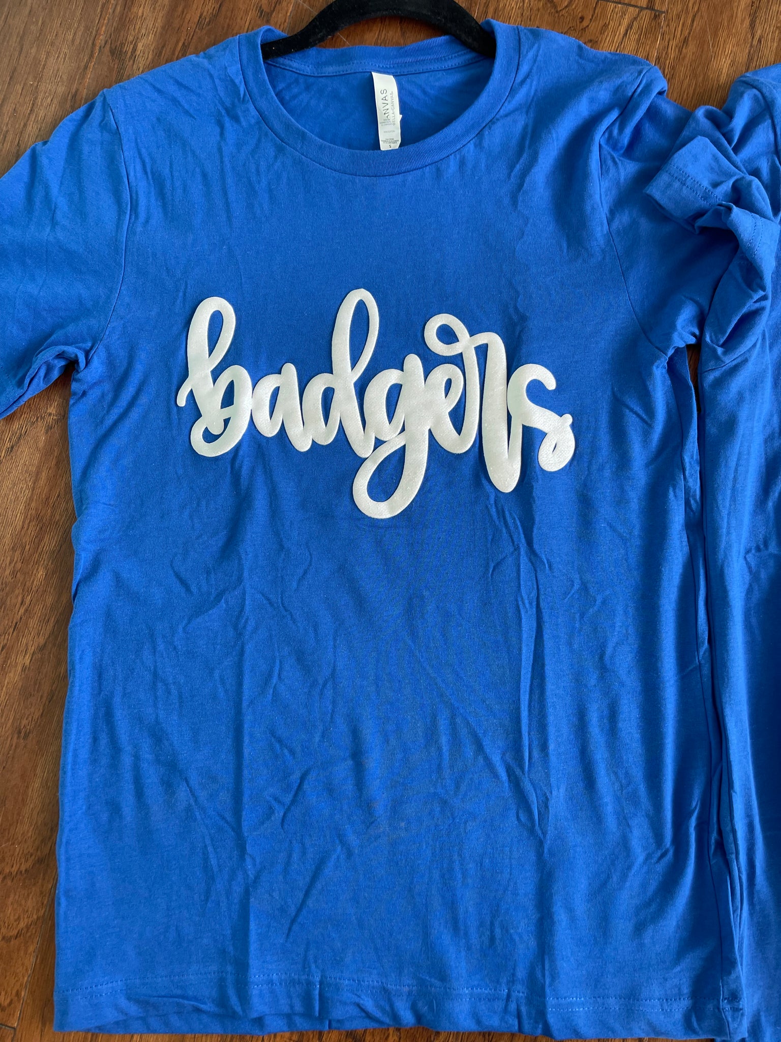 Badgers white glitter puff